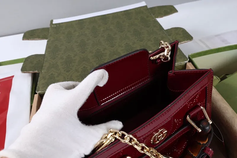 All categories Official website "Brand Women's Bags" Women's Bags 💙 GUCCI 2026 GUCCI new crossbody shoulder bag