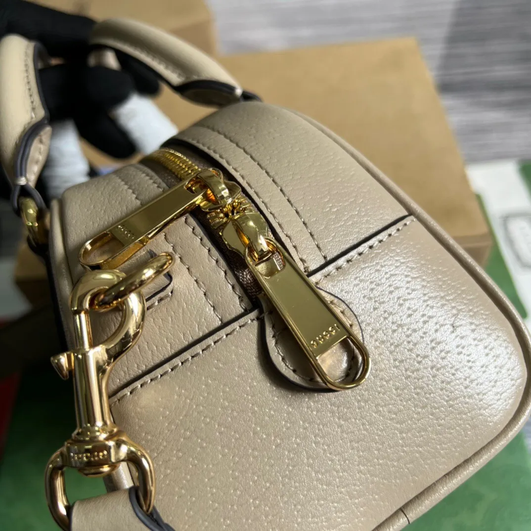 All Categories Official Website "Brand Women's Bags" Women's Bags 💙 GUCCI 2025 New GUCCI Crossbody Bag