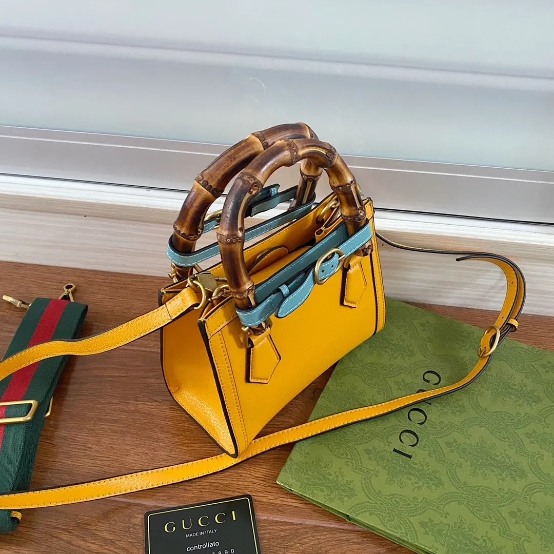 All categories Official website "Brand Women's Bags" Women's Bags 💙 GUCCI 2022 Official New Gucci Mini Tote Bag Wholesale 58002000 High Quality Specifications: 20-16-10CM