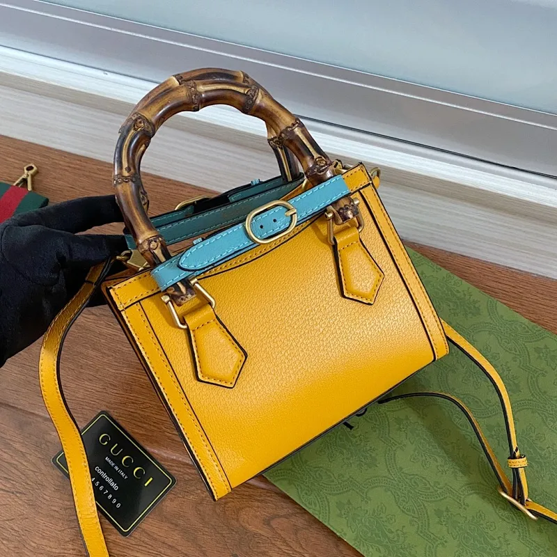 All categories Official website "Brand Women's Bags" Women's Bags 💙 GUCCI 2022 Official New Gucci Mini Tote Bag Wholesale 58002000 High Quality Specifications: 20-16-10CM