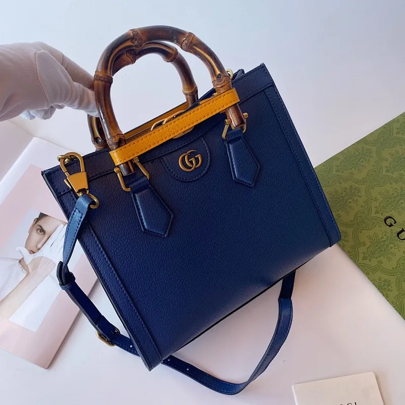 All Categories Official Website "Brand Women's Bags" Women's Bags 💙 GUCCI 2022 Official New Gucci Tote Bag Wholesale 58002200 High Quality Specifications: 27-24-11CM