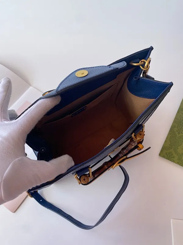 All Categories Official Website "Brand Women's Bags" Women's Bags 💙 GUCCI 2022 Official New Gucci Tote Bag Wholesale 58002200 High Quality Specifications: 27-24-11CM