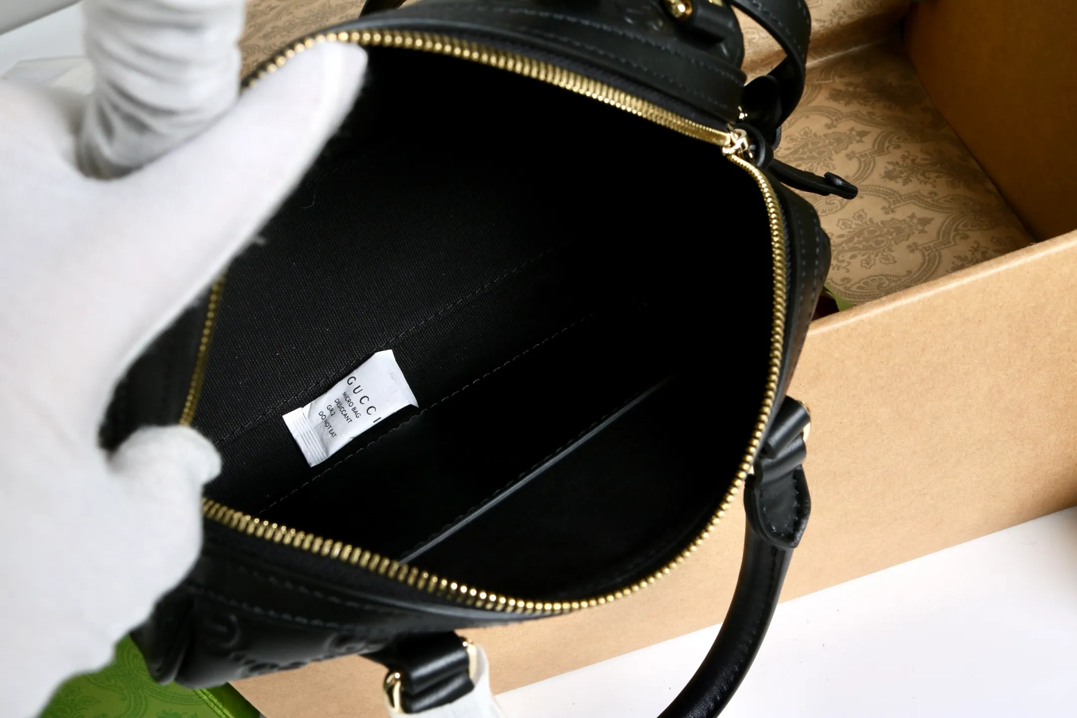 All categories Official website "Brand Women's Bags" Women's Bags 💙 GUCCI 2026 GUCCI new crossbody shoulder bag