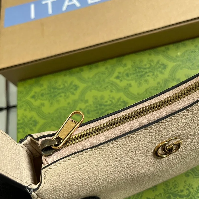 All categories Official website "Brand Women's Bags" Women's Bags 💙 GUCCI 2025 new GUCCI armpit bag
