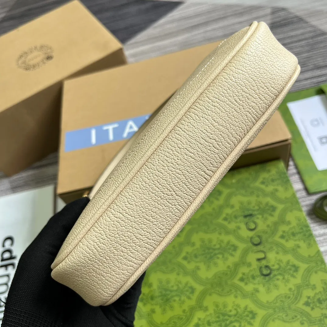 All categories Official website "Brand Women's Bags" Women's Bags 💙 GUCCI 2025 new GUCCI armpit bag