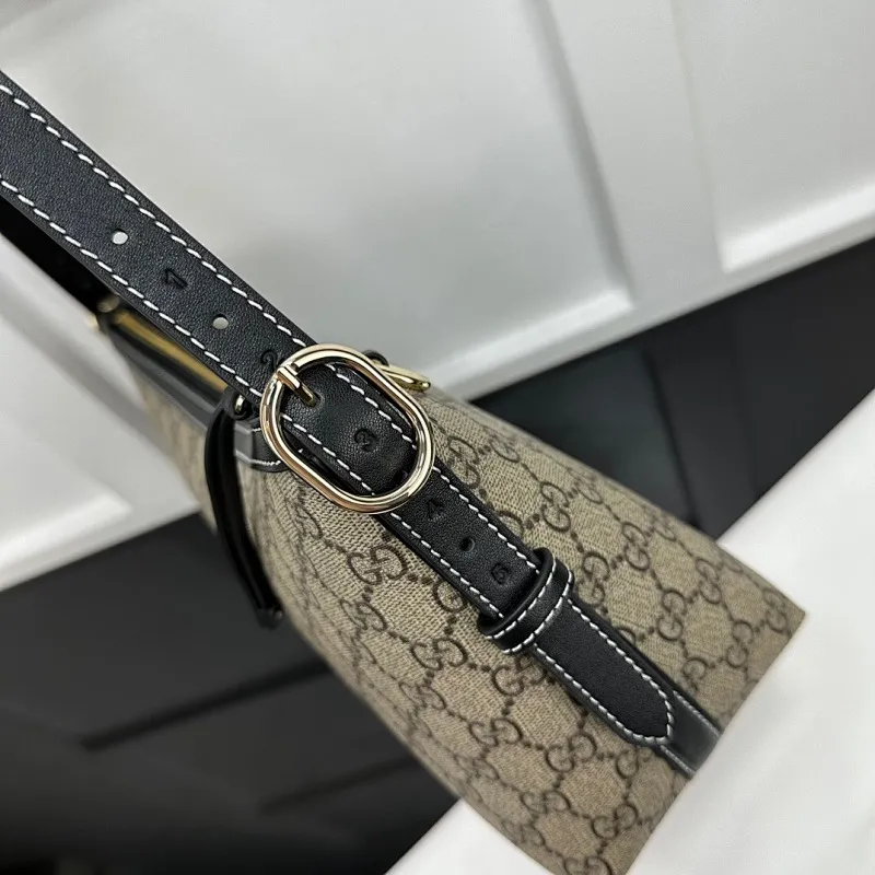 All categories Official website "Brand Women's Bags" Women's Bags 💙 GUCCI 2025 new GUCCI armpit bag