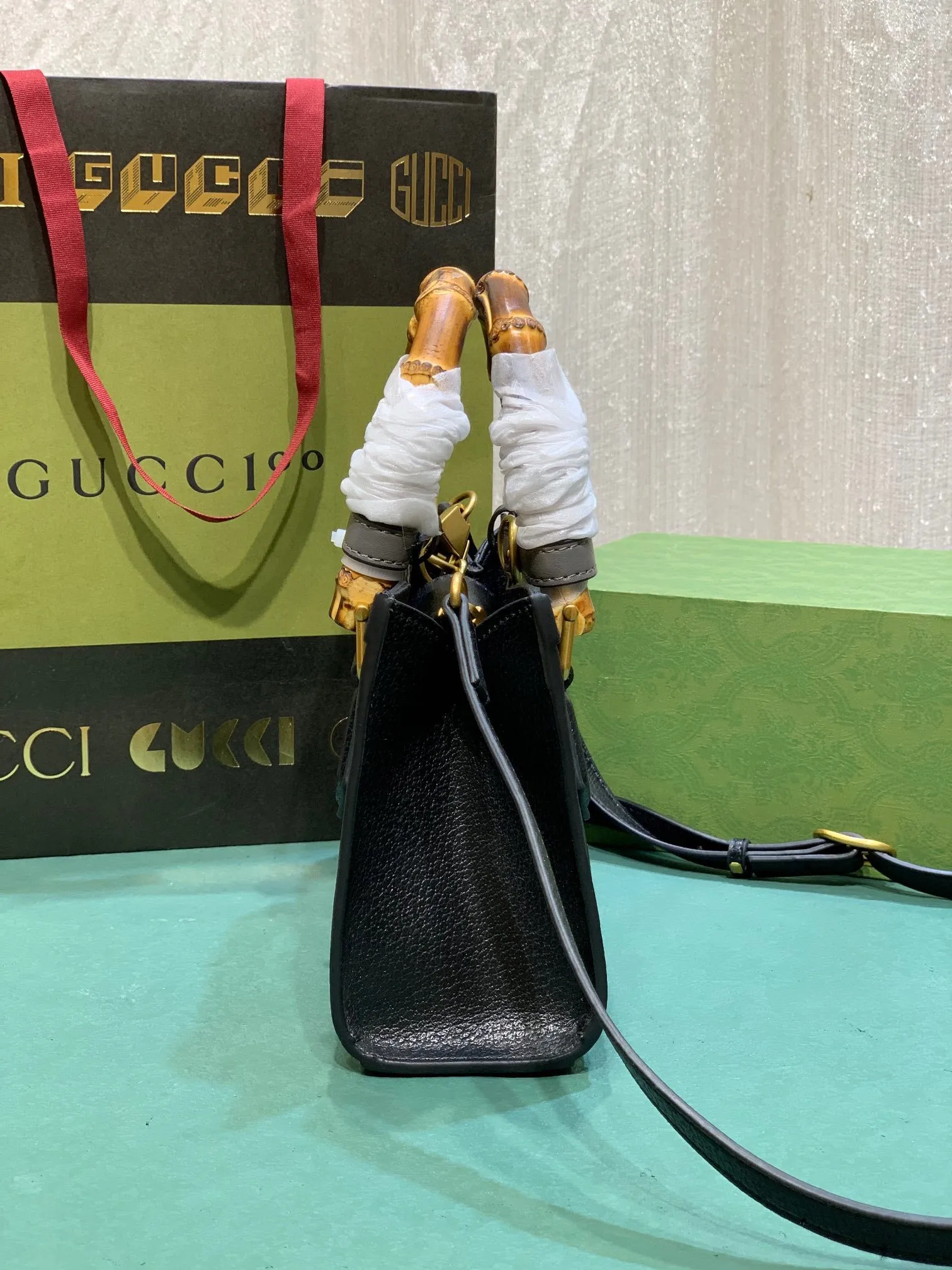 All categories Official website "Brand Women's Bags" Women's Bags 💙 GUCCI 2023 latest GUCCI crossbody bag