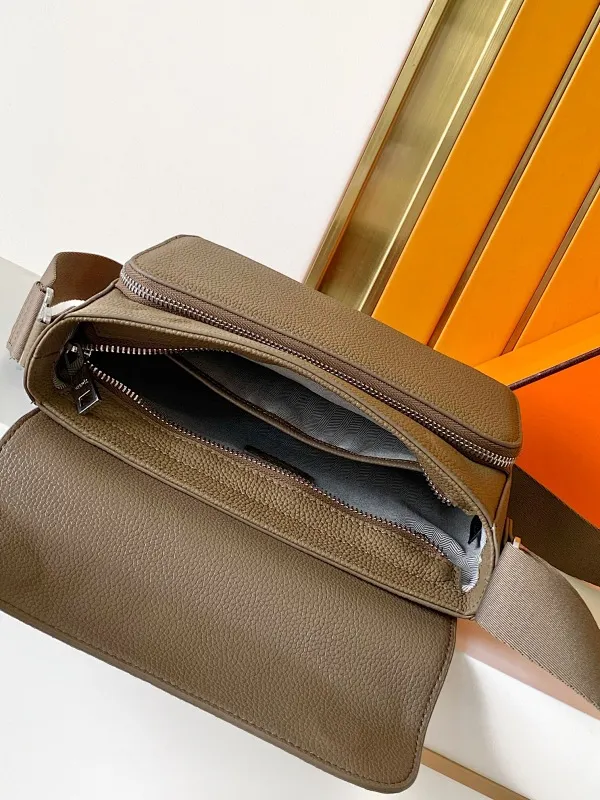 All Categories 💚 Top Version Men’s Bags 💚 Hermes 2024 New Hermes Crossbody Bag
