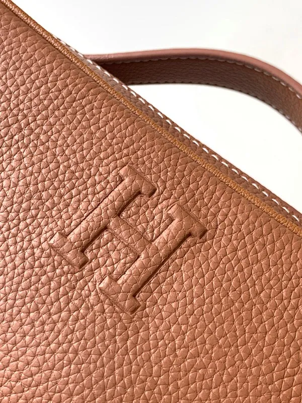 All Categories 💚 Top Version Men’s Bags 💚 Hermes 2024 New Hermes Crossbody Bag