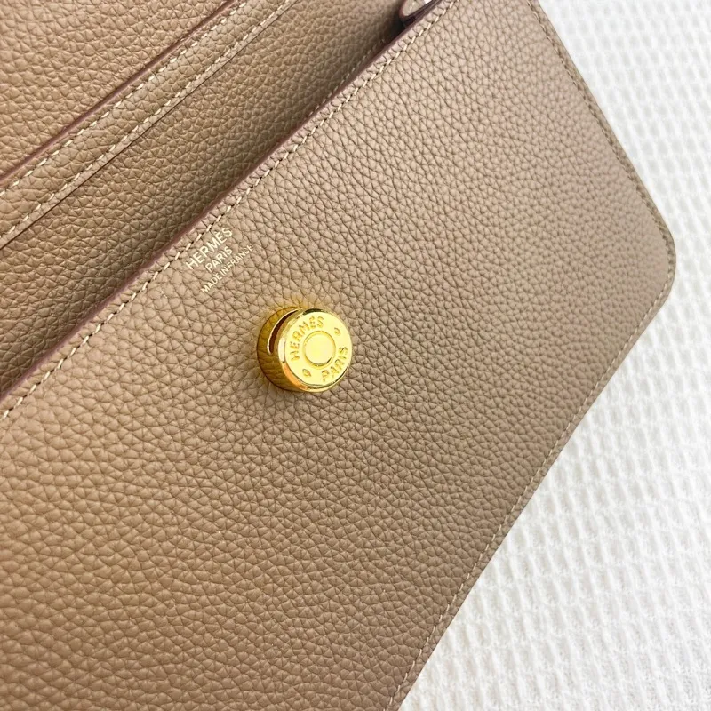 All categories Hermès wallet (Hermès) Hermès 388-2 gold