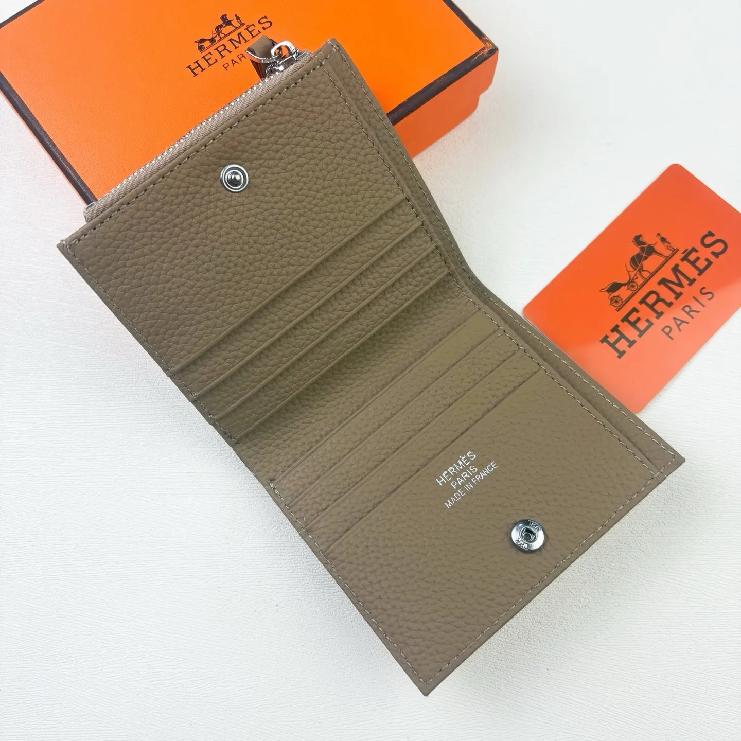 All categories Hermès wallet (Hermès) Hermès 6357 pressed
