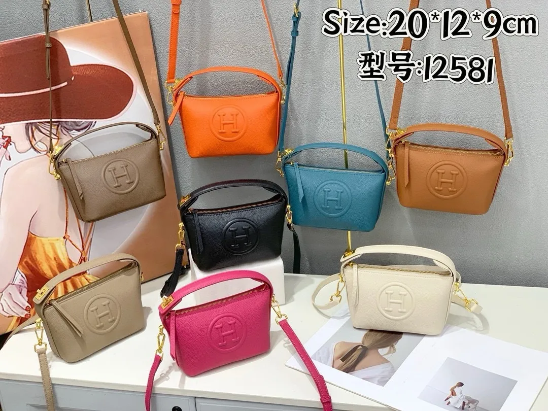 All categories Hermès wallet (Hermès) Hermès 513 collection
