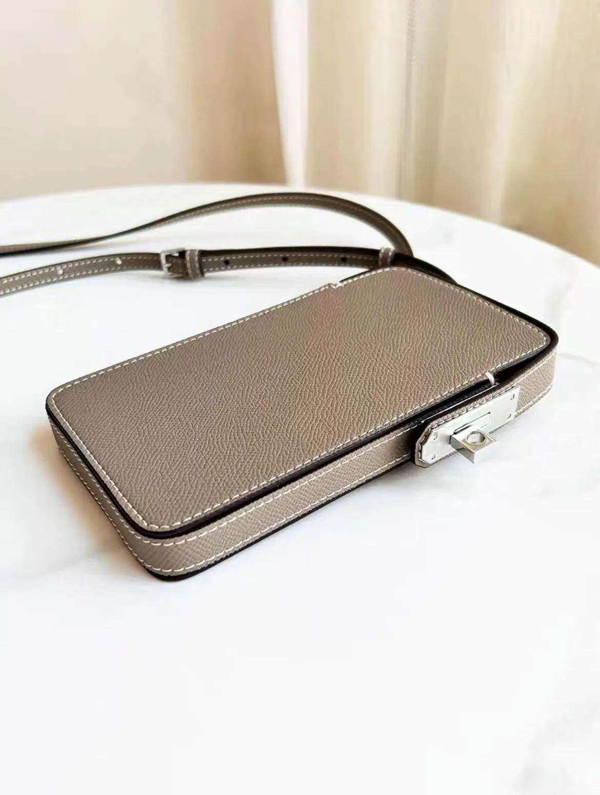 All categories Hermès wallet (Hermès) Hermès 93126