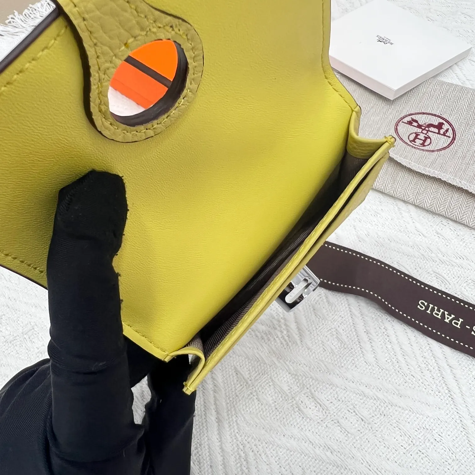 All categories Hermès wallet (Hermès) Hermès 5121 pebbled silver buckle