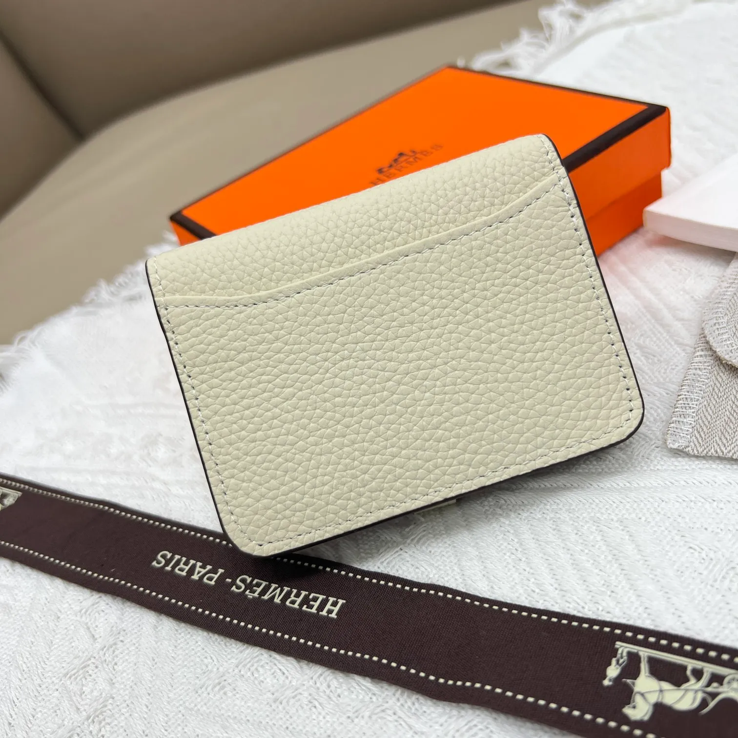 All categories Hermès wallet (Hermès) Hermès 5121 pebbled silver buckle