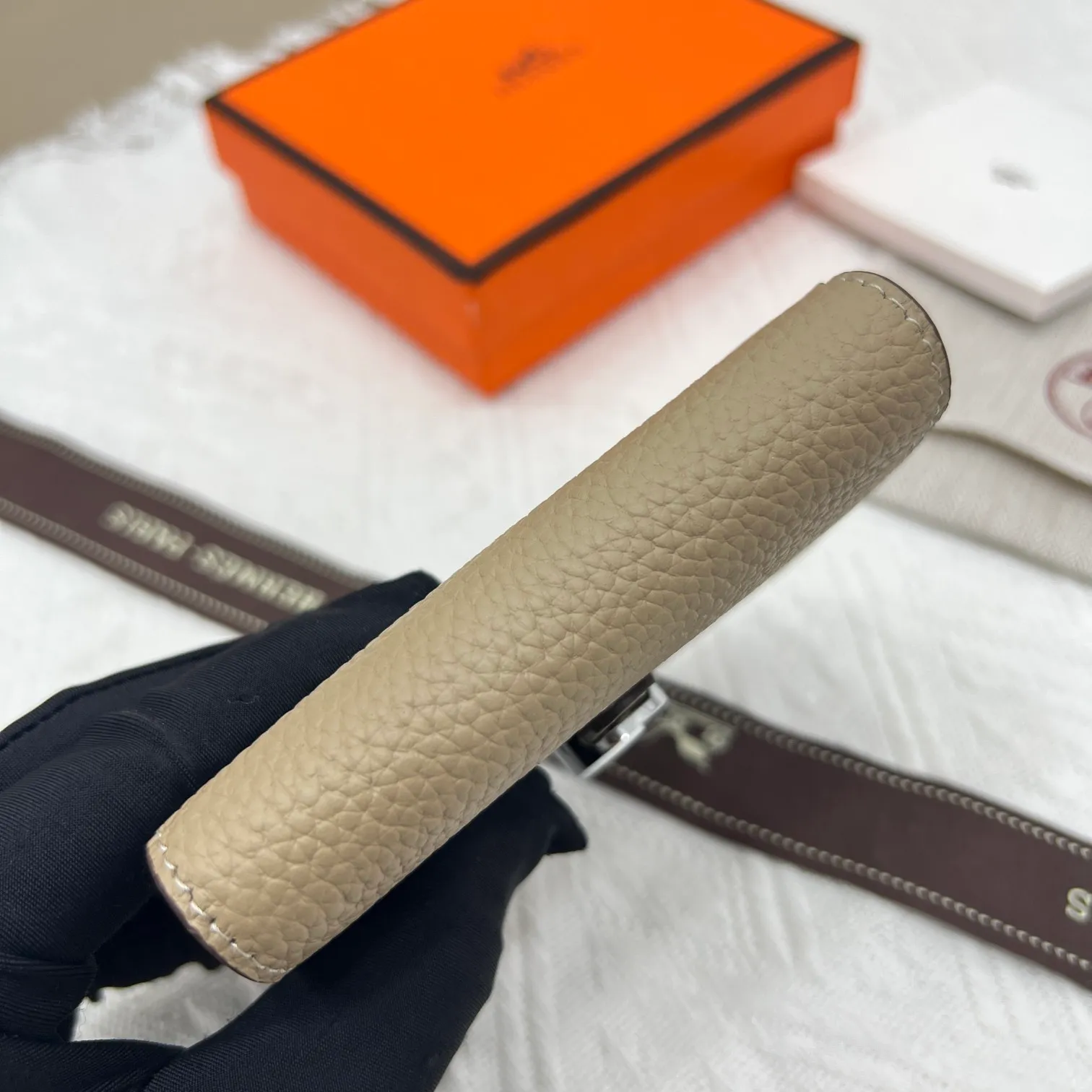 All categories Hermès wallet (Hermès) Hermès 5121 pebbled silver buckle