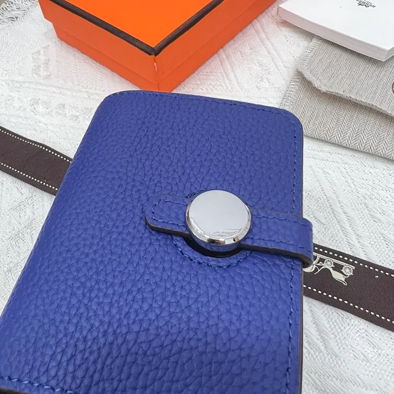 All categories Hermès wallet (Hermès) Hermès 5121 pebbled silver buckle