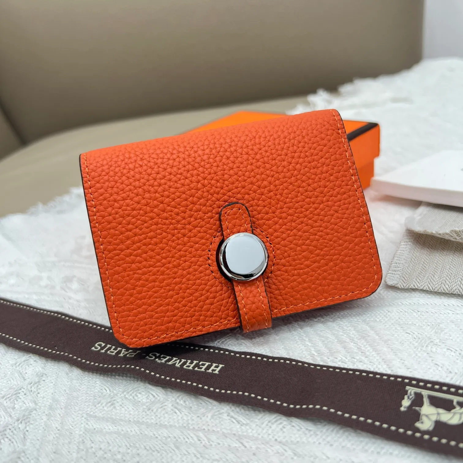 All categories Hermès wallet (Hermès) Hermès 5121 pebbled silver buckle