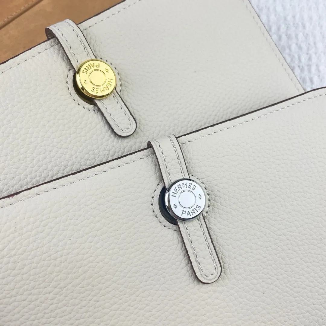 All categories Hermès wallet (Hermès) Hermès 533 gold buckle