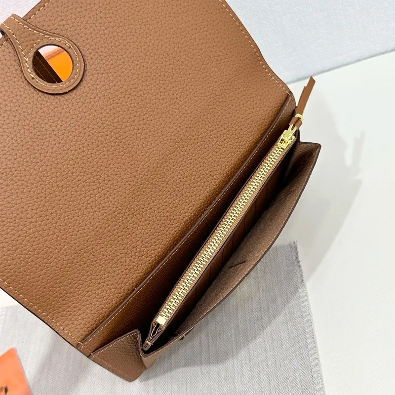 All categories Hermès wallet (Hermès) Hermès 533 gold buckle