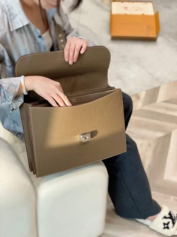 All categories Hermès wallet (Hermès) Hermès 3838
