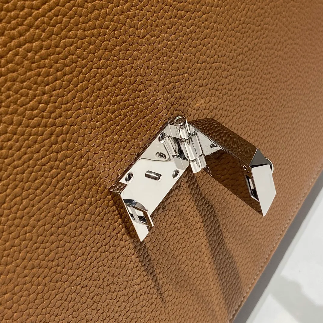 All categories Hermès wallet (Hermès) Hermès 3838