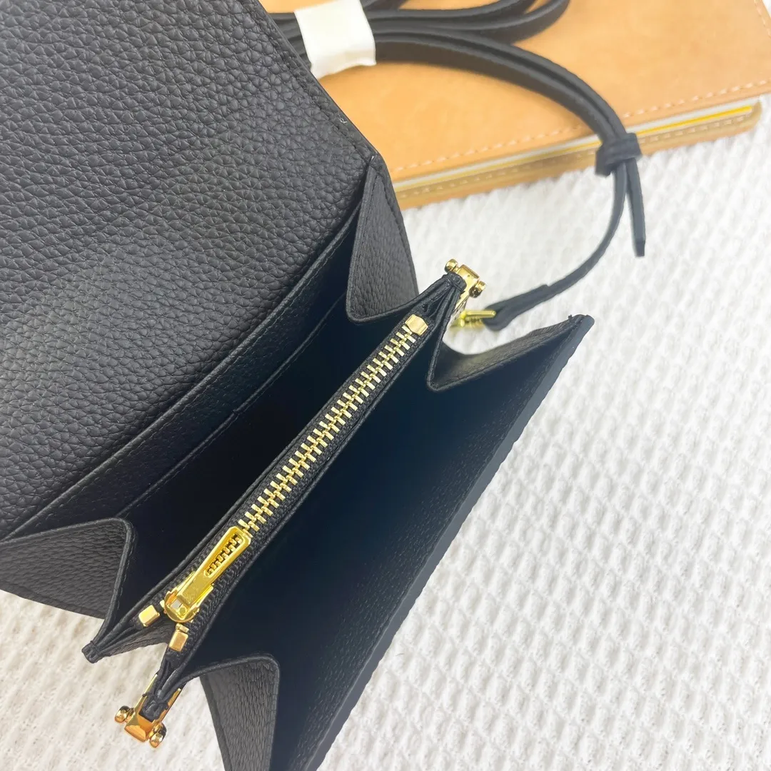 All categories Hermès wallet (Hermès) Hermès 537-2