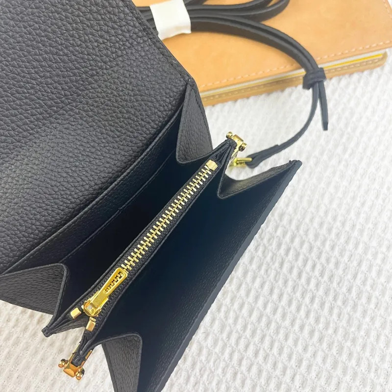 All categories Hermès wallet (Hermès) Hermès 537-2
