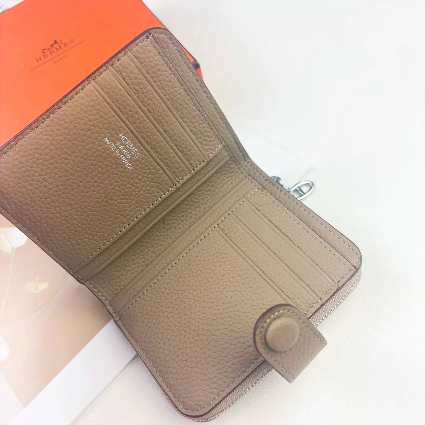 All categories Hermès wallet (Hermès) Hermès 6357