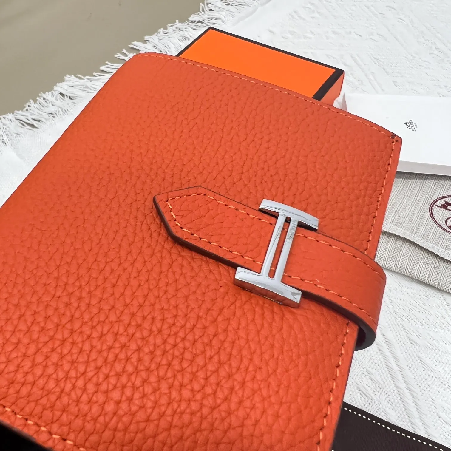 All categories Hermès wallet (Hermès) Hermès 5120 pebbled silver buckle
