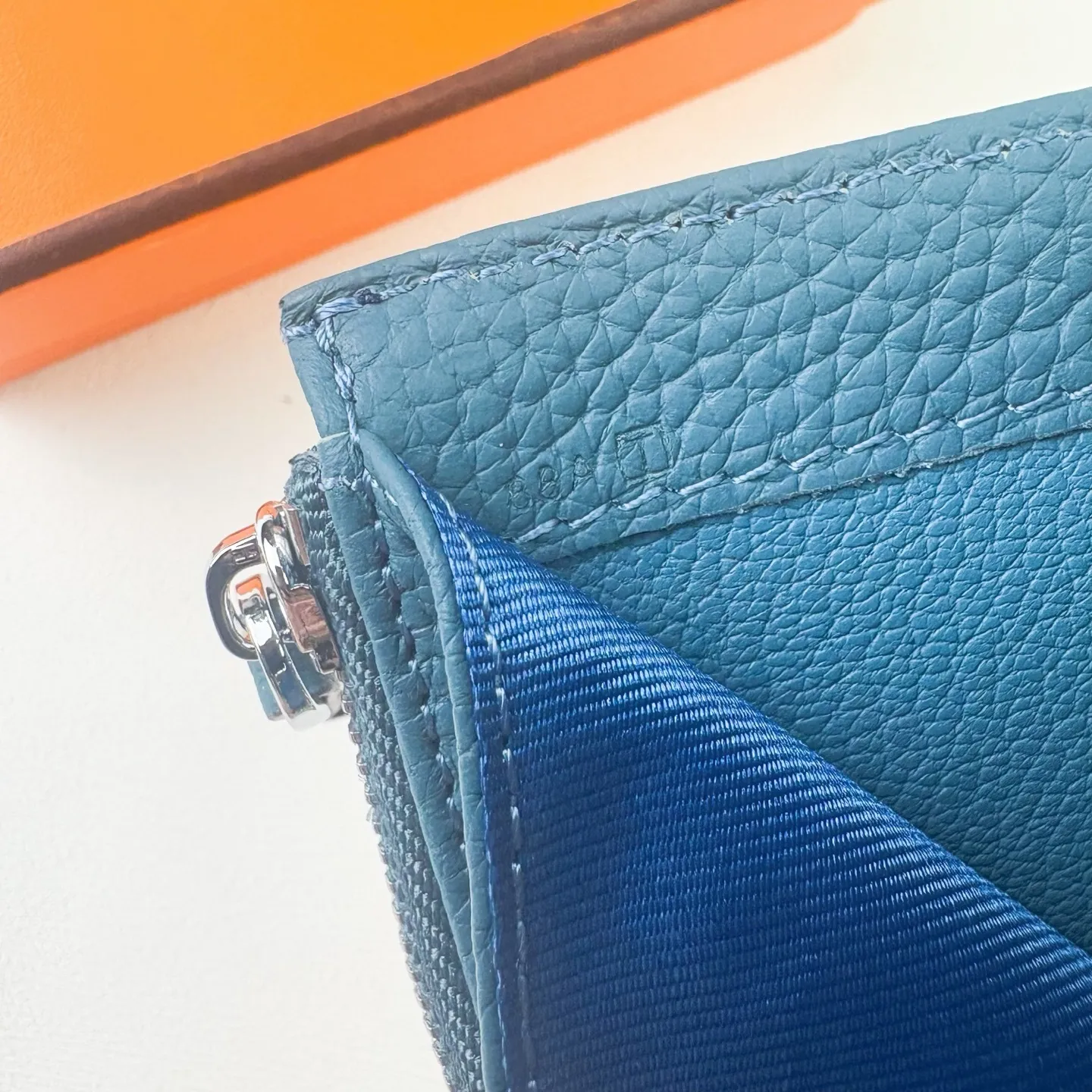 All categories Hermès wallet (Hermès) Hermès 6357 punching