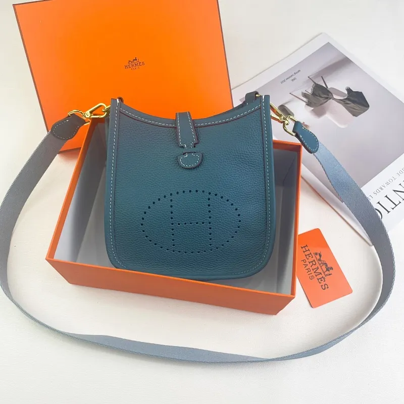 All categories Hermès wallet (Hermès) Hermès 186