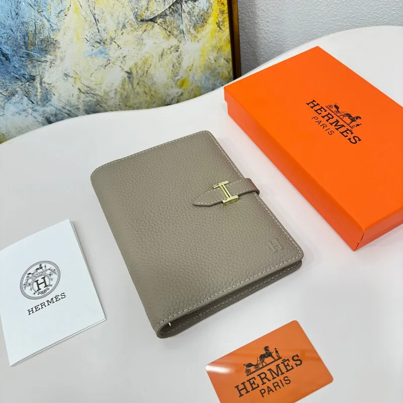 All categories Hermès wallet (Hermès) Hermès 718