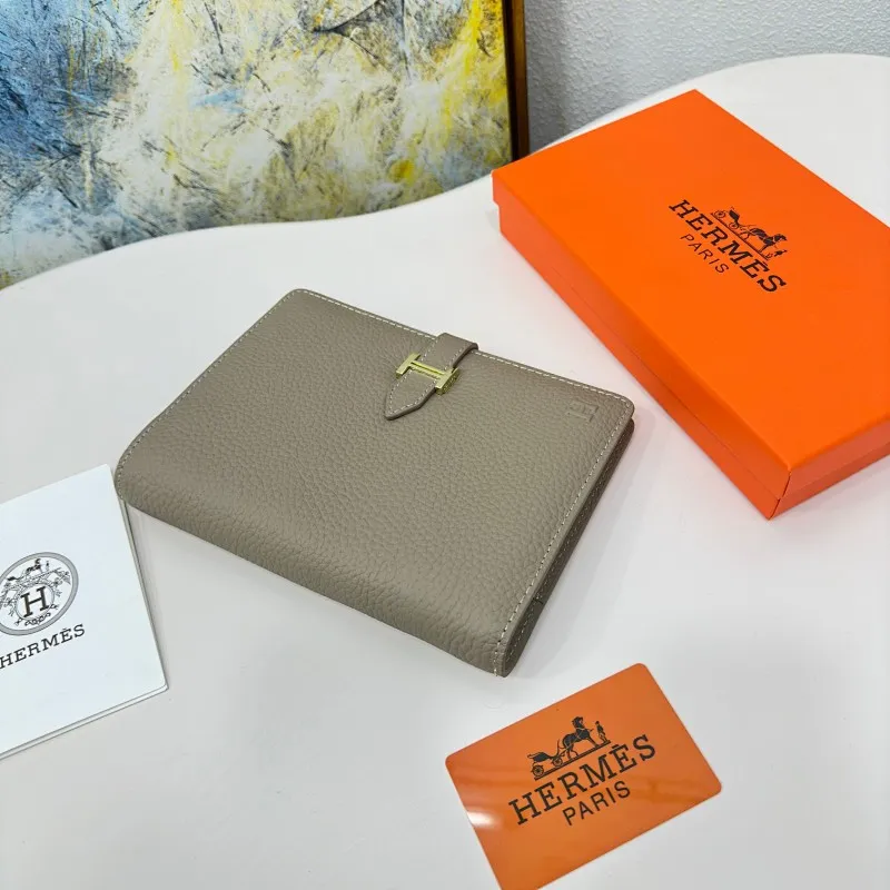All categories Hermès wallet (Hermès) Hermès 718