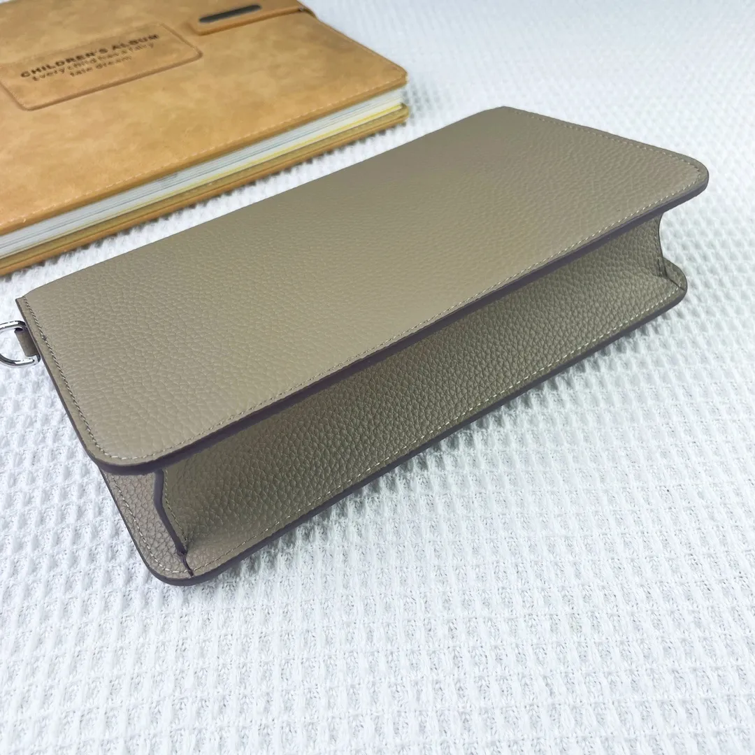 All Categories Hermès Wallet (Hermès) Hermès 388-2 Silver