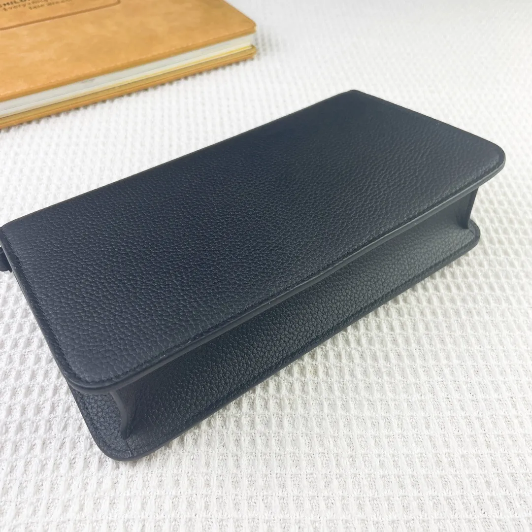 All Categories Hermès Wallet (Hermès) Hermès 388-2 Silver