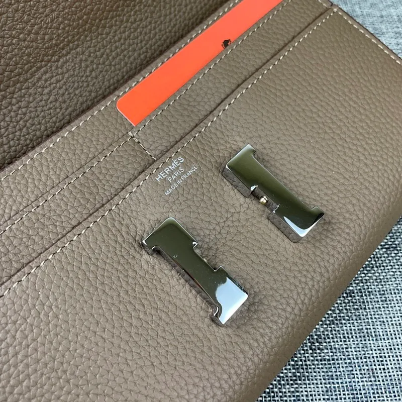 All categories Hermès wallet (Hermès) Hermès 9852 leather silver buckle