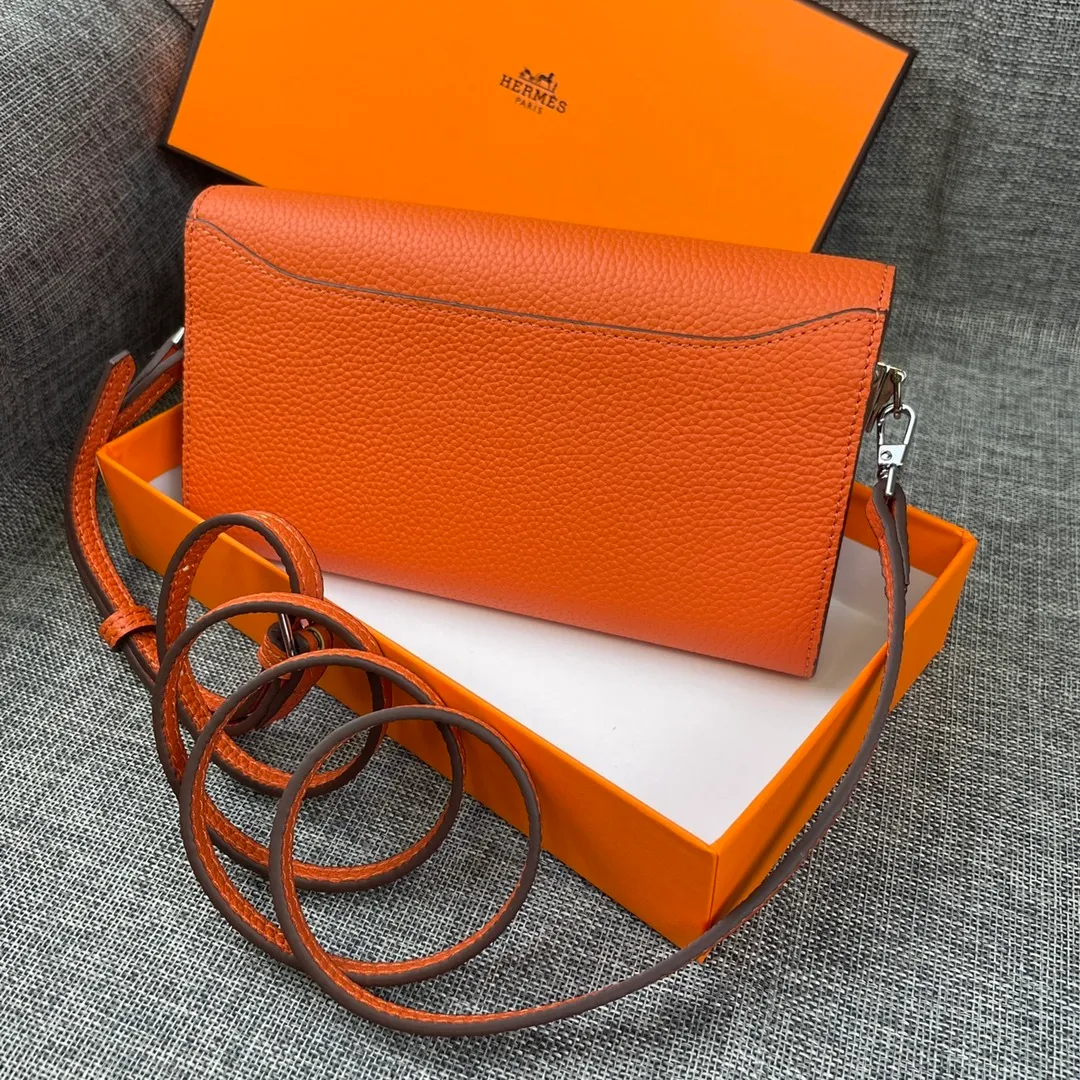 All categories Hermès wallet (Hermès) Hermès 9852 leather silver buckle