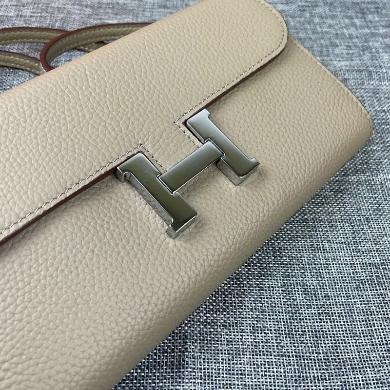 All categories Hermès wallet (Hermès) Hermès 9852 leather silver buckle