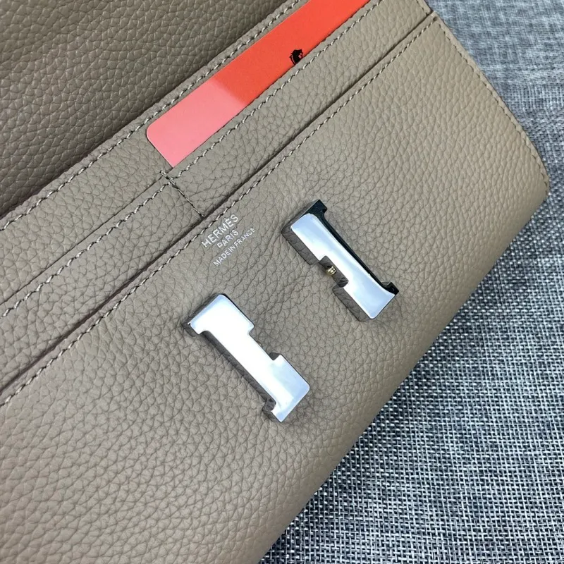 All categories Hermès wallet (Hermès) Hermès 9852 leather silver buckle