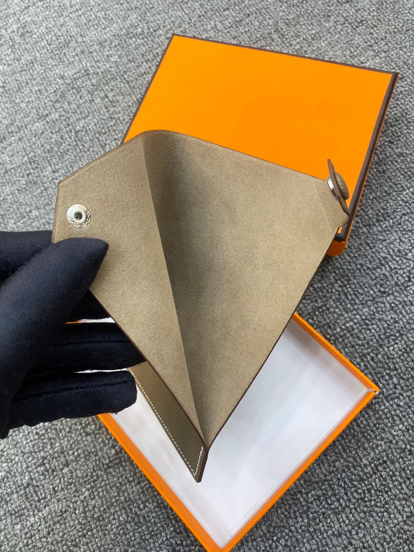 All categories Hermès wallet (Hermès) Hermès 1010