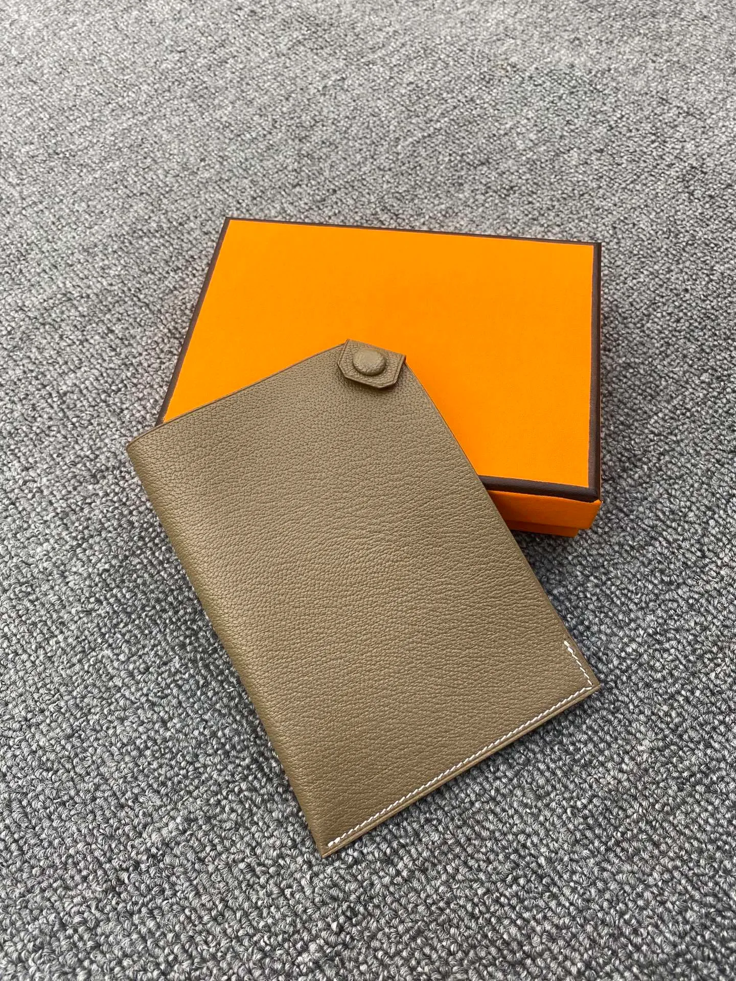 All categories Hermès wallet (Hermès) Hermès 1010