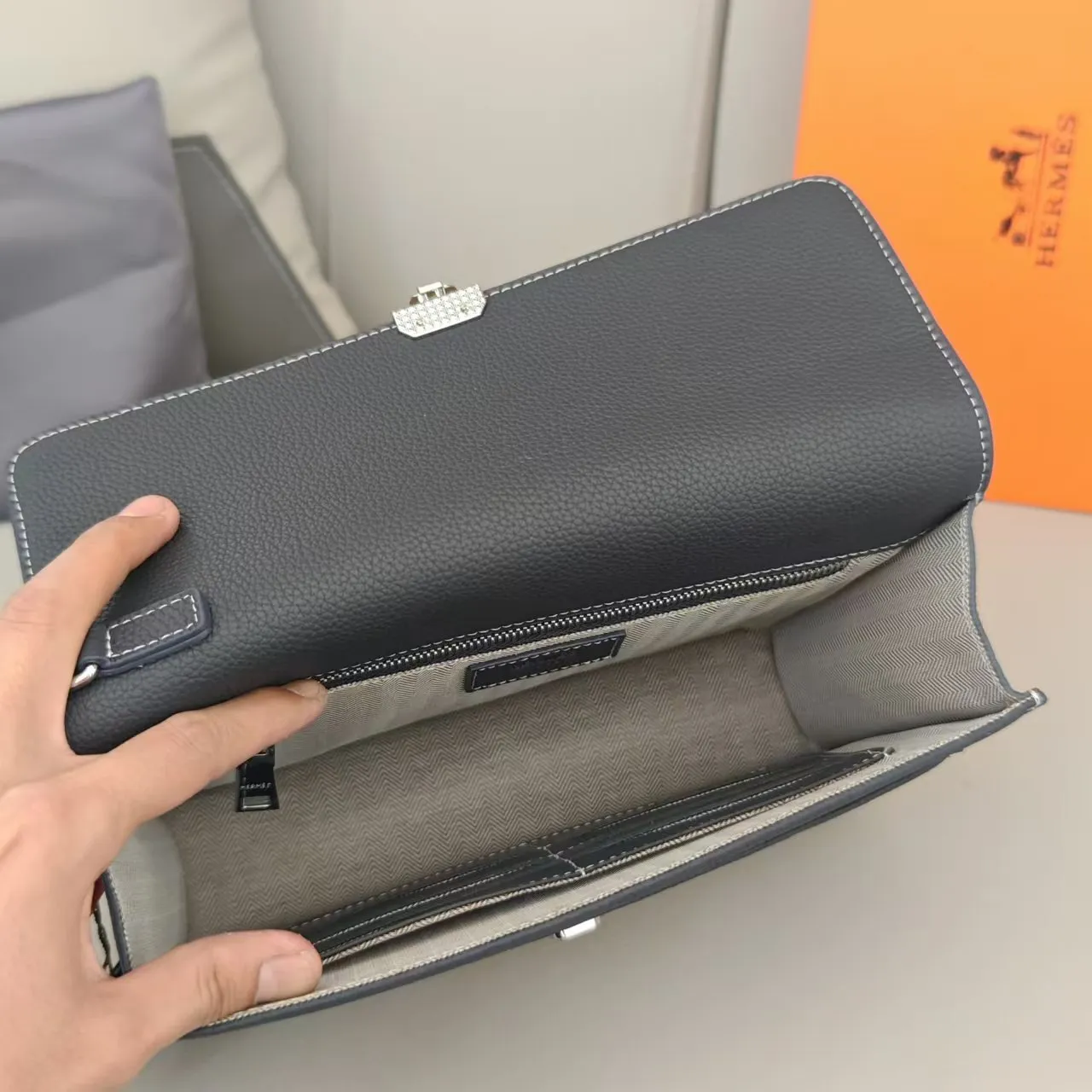 All categories Hermès wallet (Hermès) Hermès H5030-4