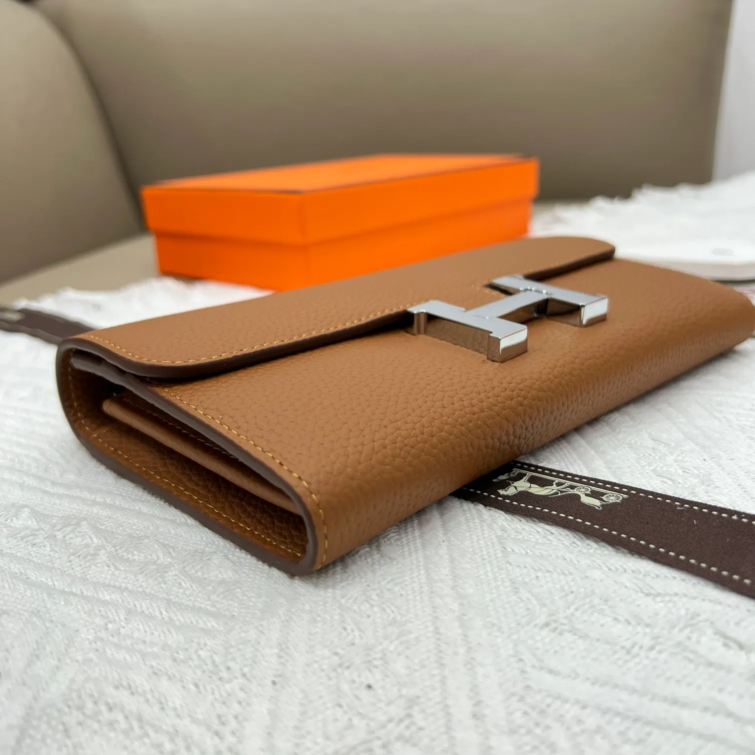 All categories Hermès wallet (Hermès) Hermès 539 pebbled silver buckle