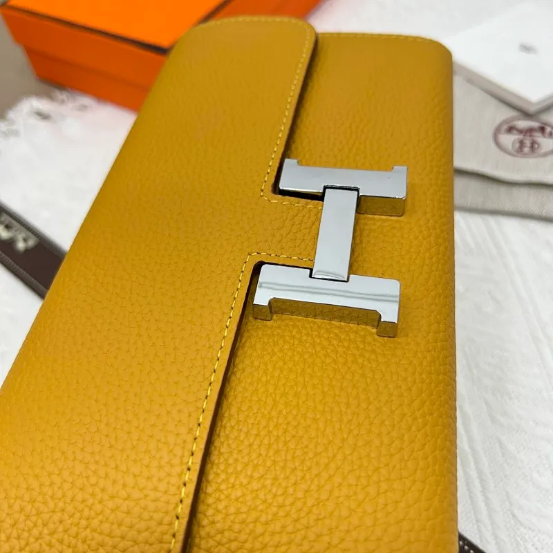 All categories Hermès wallet (Hermès) Hermès 539 pebbled silver buckle