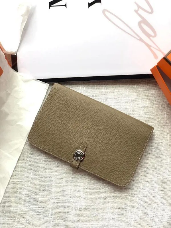 All categories Hermès wallet (Hermès) Hermès 2012