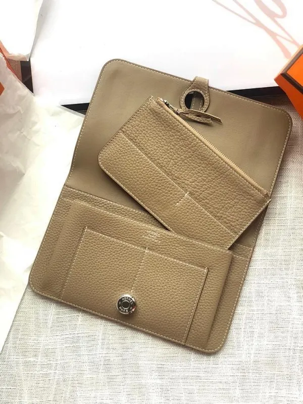 All categories Hermès wallet (Hermès) Hermès 2012