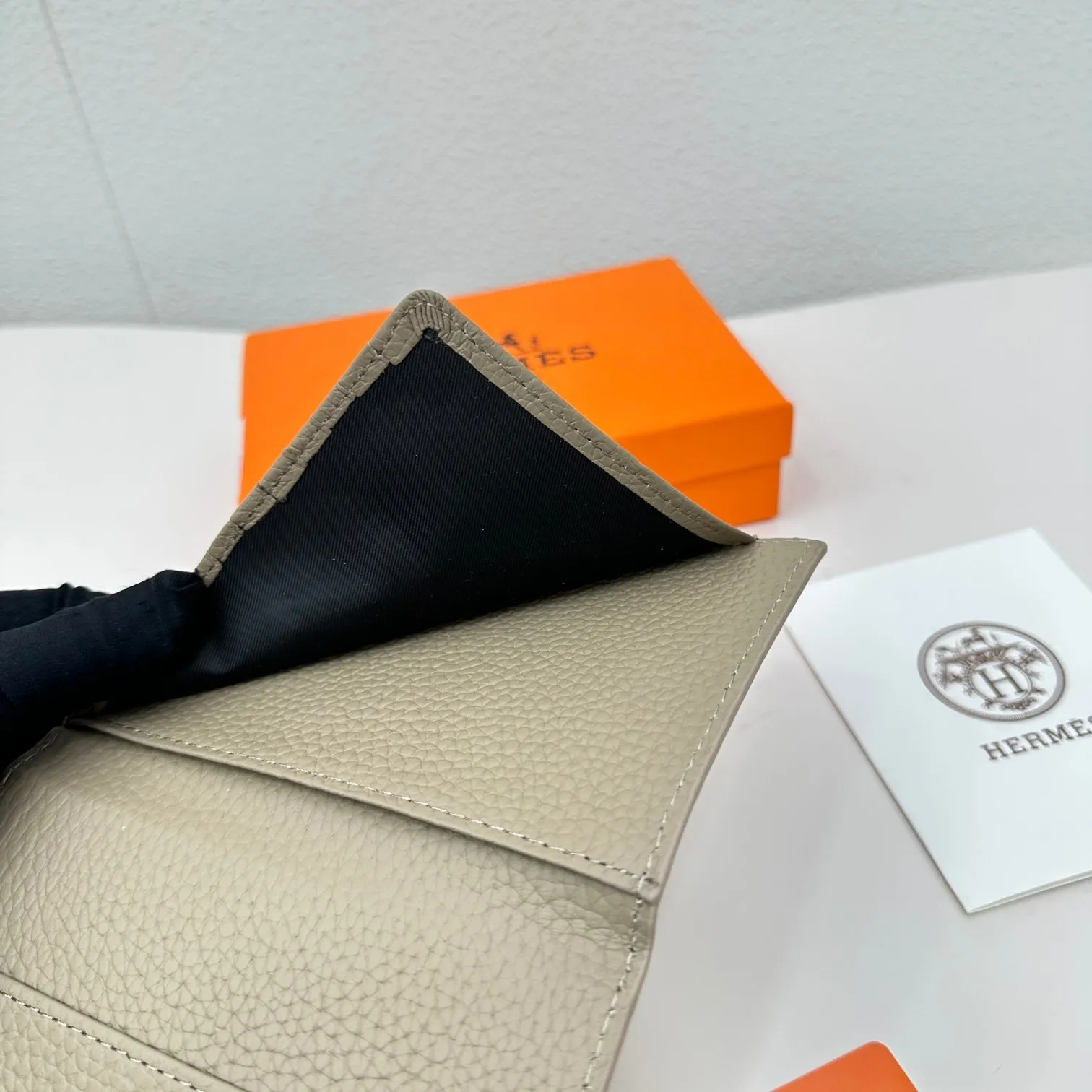 All categories Hermès wallet (Hermès) Hermès 2371