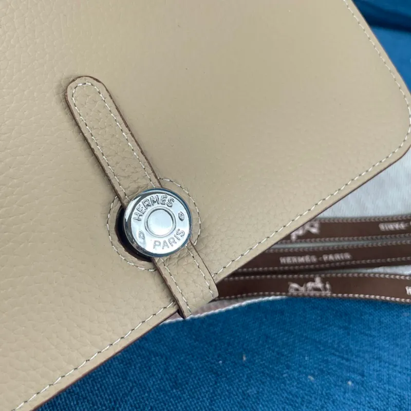 All categories Hermès wallet (Hermès) Hermès 533_CM_2