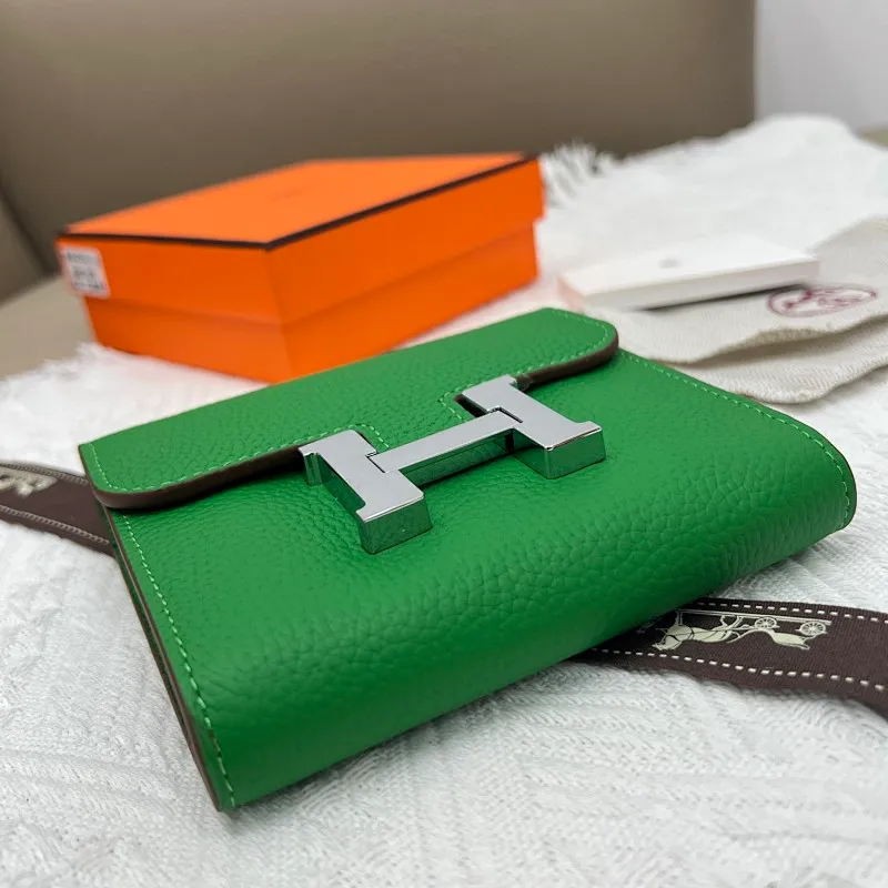 All categories Hermès wallet (Hermès) Hermès 537 pebbled silver buckle